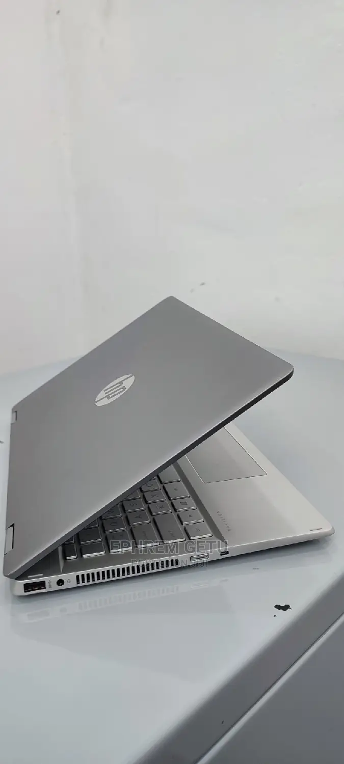 New Laptop HP Pavilion 14 8GB Intel Core I5 SSD 512GB