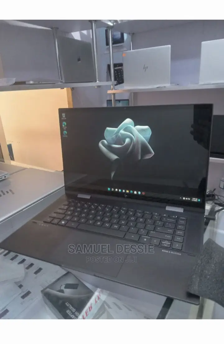 New Laptop HP Envy X360 16GB AMD Ryzen 7 SSD 512GB