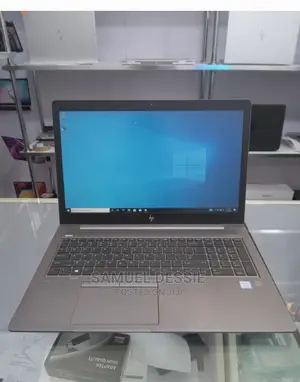 Photo - New Laptop HP 16GB Intel Core I7 SSD 512GB