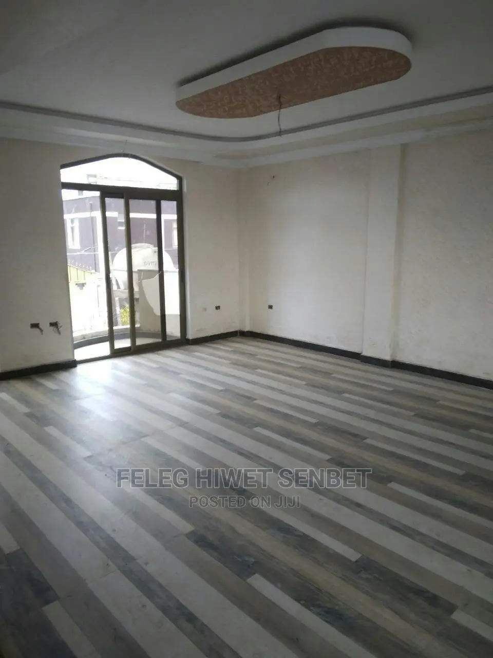 9bdrm Maisonette in አአ, Bole for sale