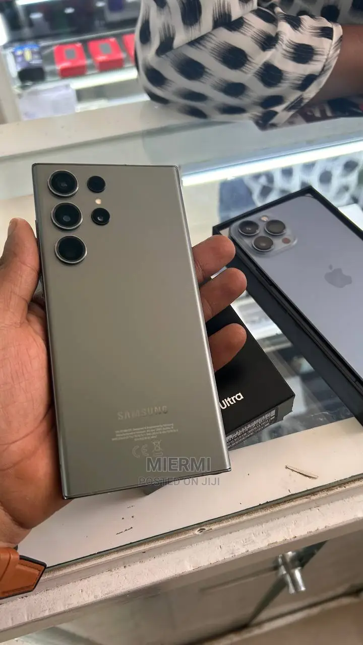 New Samsung Galaxy S23 Ultra 256 GB Green