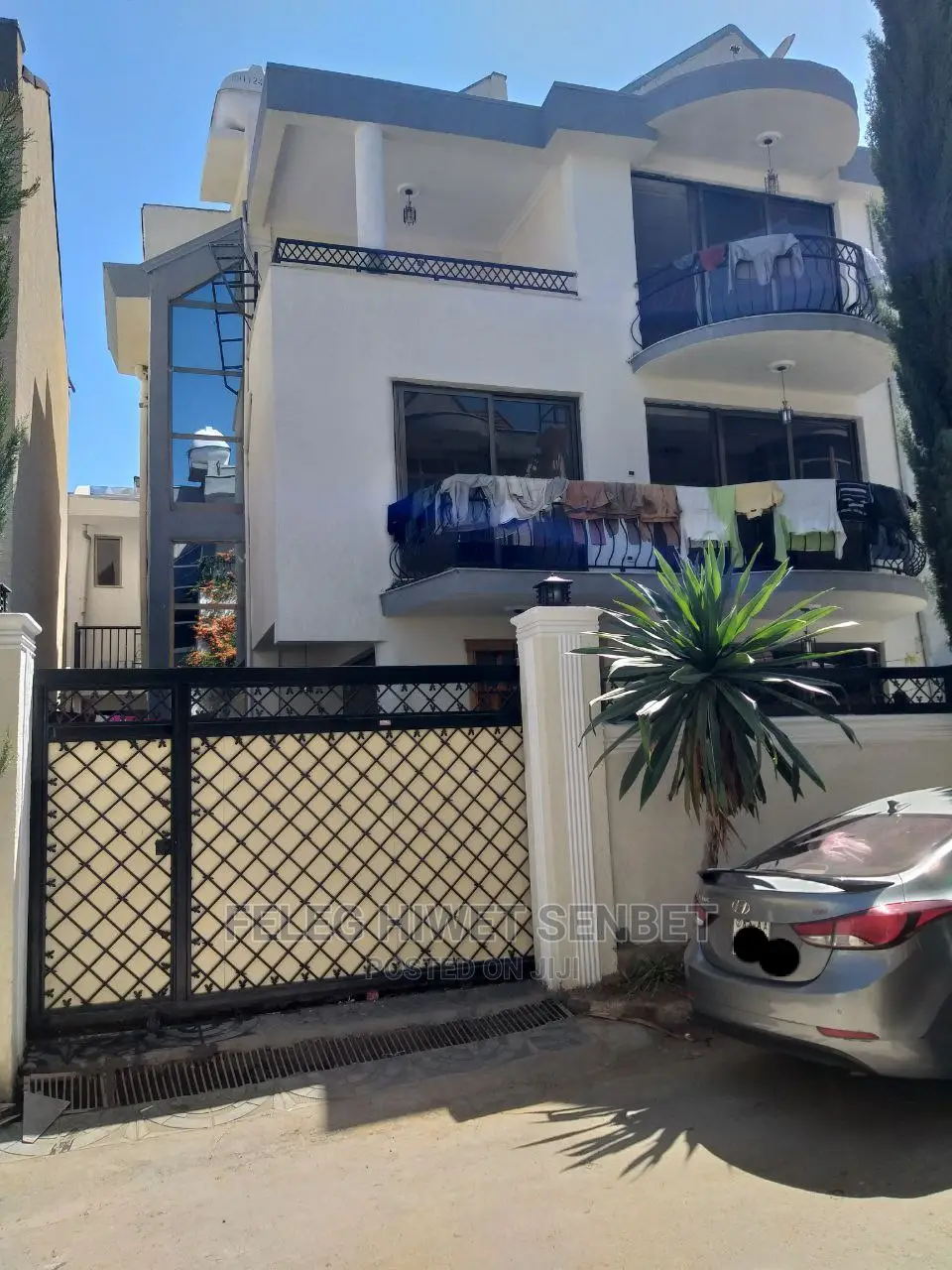 7bdrm House in አአ, Bole for sale