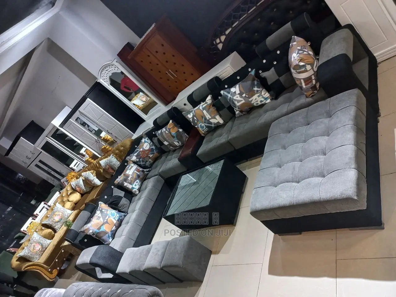 U Shaped Sofa With Table