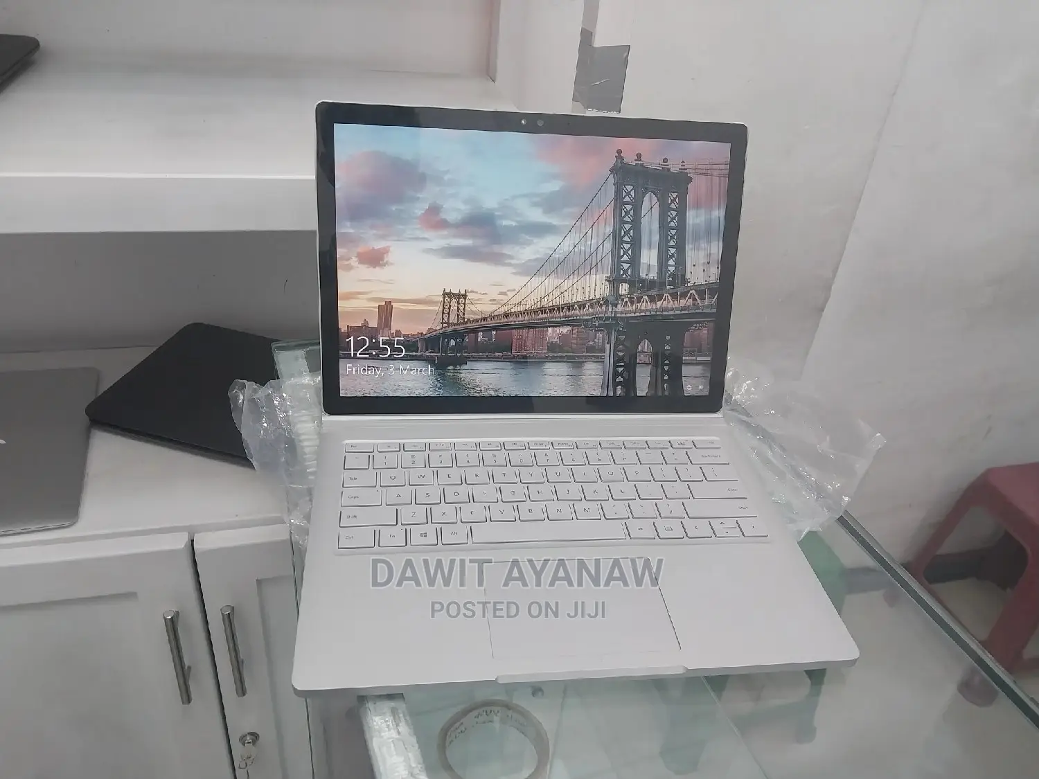 New Laptop Microsoft Surface 8GB Intel Core I7 SSD 512GB