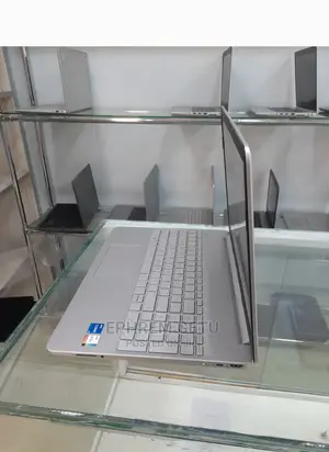 New Laptop HP Stream Notebook 8GB Intel Core I5 SSD 512GB