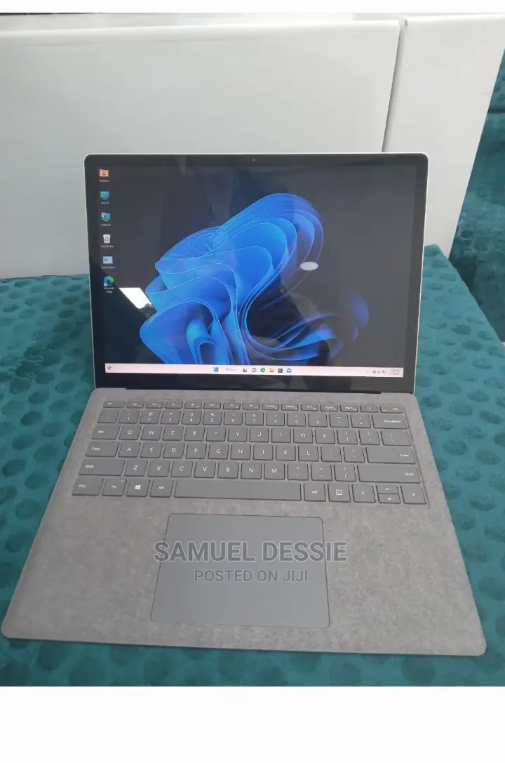 New Laptop Microsoft Surface 16GB Intel Core I7 SSD 512GB