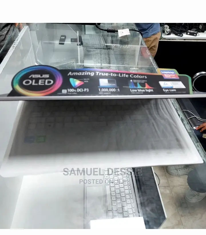 New Laptop Asus VivoBook 15 X505BA 16GB Intel Core I7 SSD 512GB