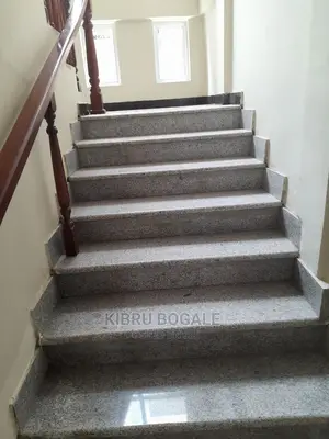 7bdrm House in Ayat, Bole for sale