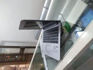 New Laptop HP EliteBook 820 G3 8GB Intel Core I5 SSD 256GB