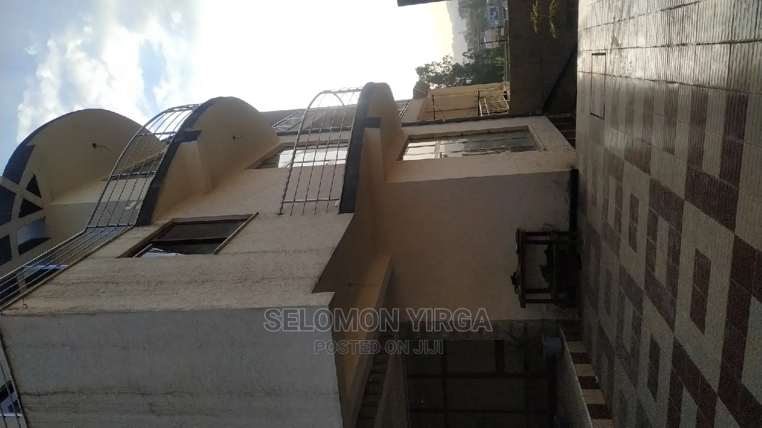 7bdrm House in Adids Abbe, Bole for Sale