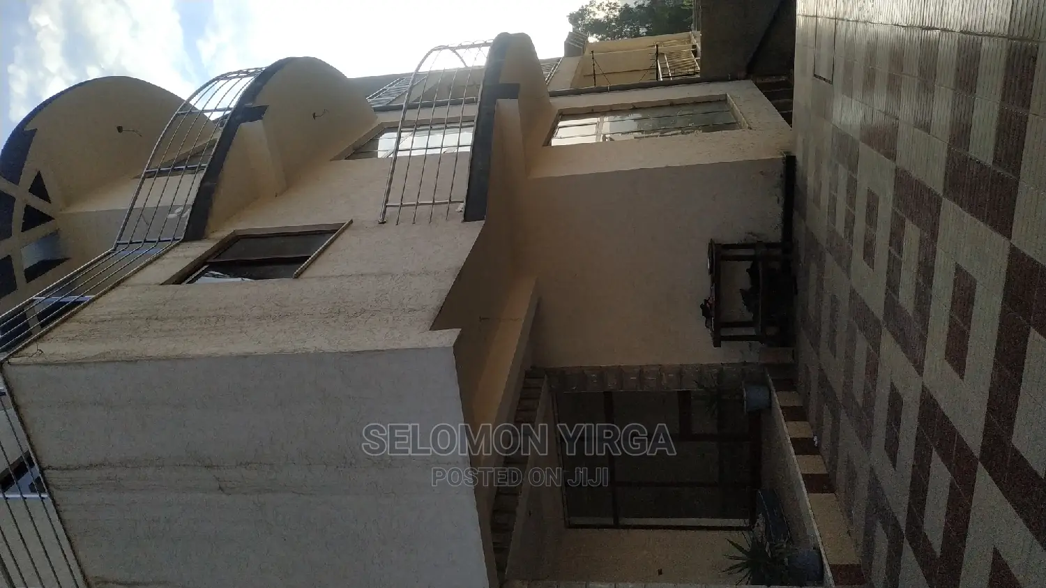 7bdrm House in Adids Abbe, Bole for Sale