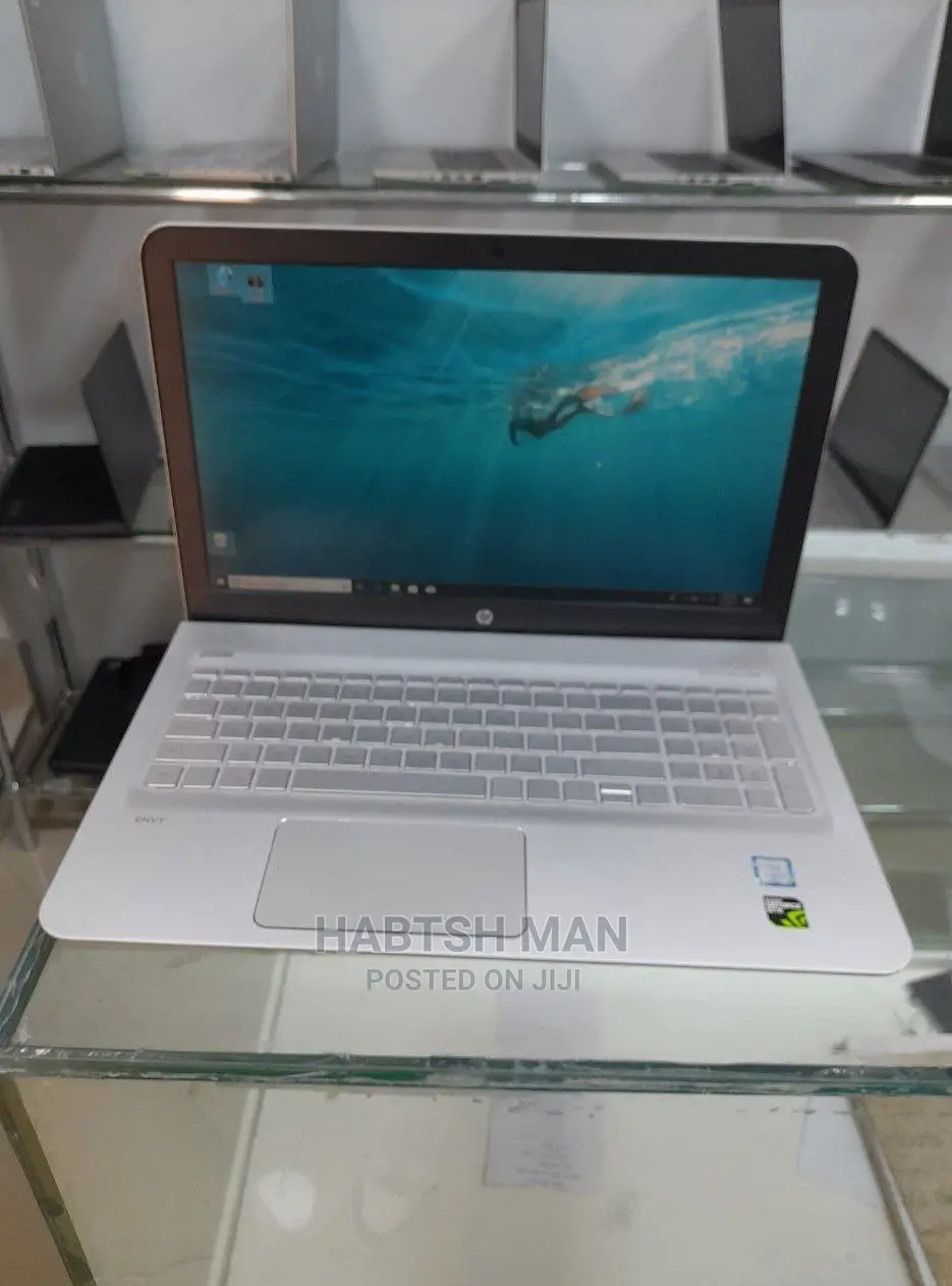 New Laptop HP Envy 15 8GB Intel Core I5 HDD 1T