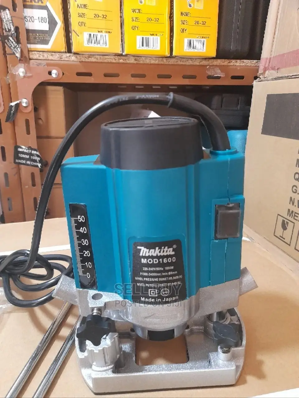 Makita Router 1800w Call