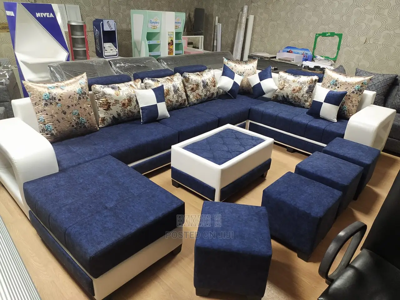 U Shaped Sofa With Table