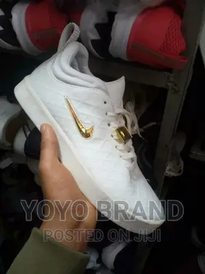 Photo - Orginal Nike Shoez