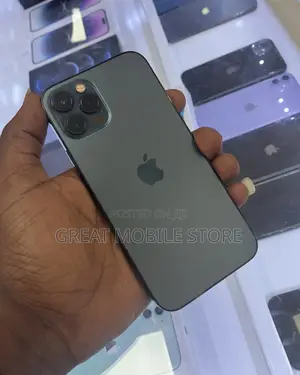 Photo - Apple iPhone 12 Pro 256 GB Blue