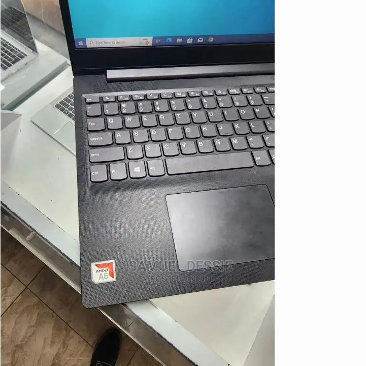 Laptop Lenovo Ideapad 3 4GB AMD A6 HDD 500GB