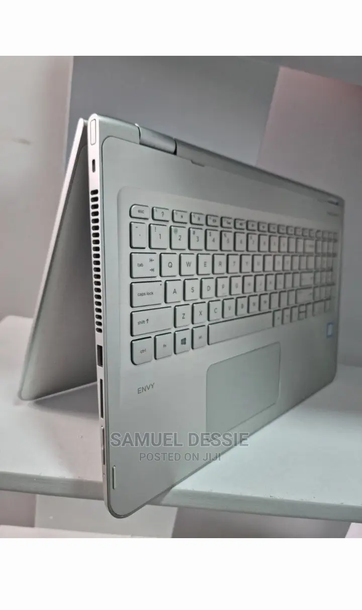 New Laptop HP Envy X360 8GB Intel Core I5 HDD 1T