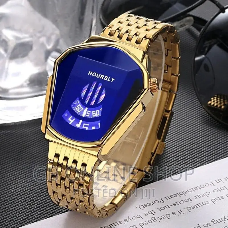 Hoursly New Fashion Watch