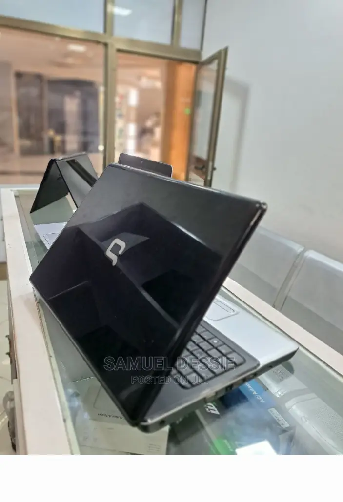 Laptop HP Compaq 15 4GB Intel Core 2 Quad HDD 140GB