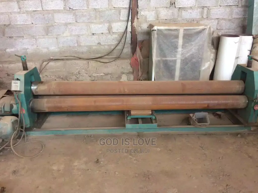 የማምረቻ ማሽኖች በአንድ ቦታ