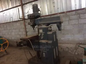 የማምረቻ ማሽኖች በአንድ ቦታ