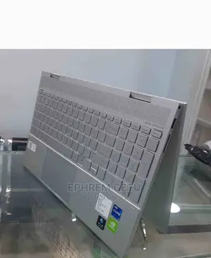 New Laptop HP Envy X360 8GB Intel Core I7 SSD 512GB