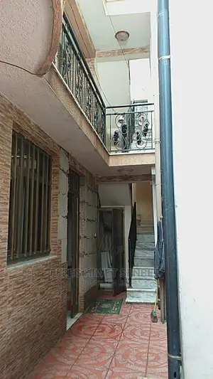 Furnished 6bdrm House in አአ, Bole for sale