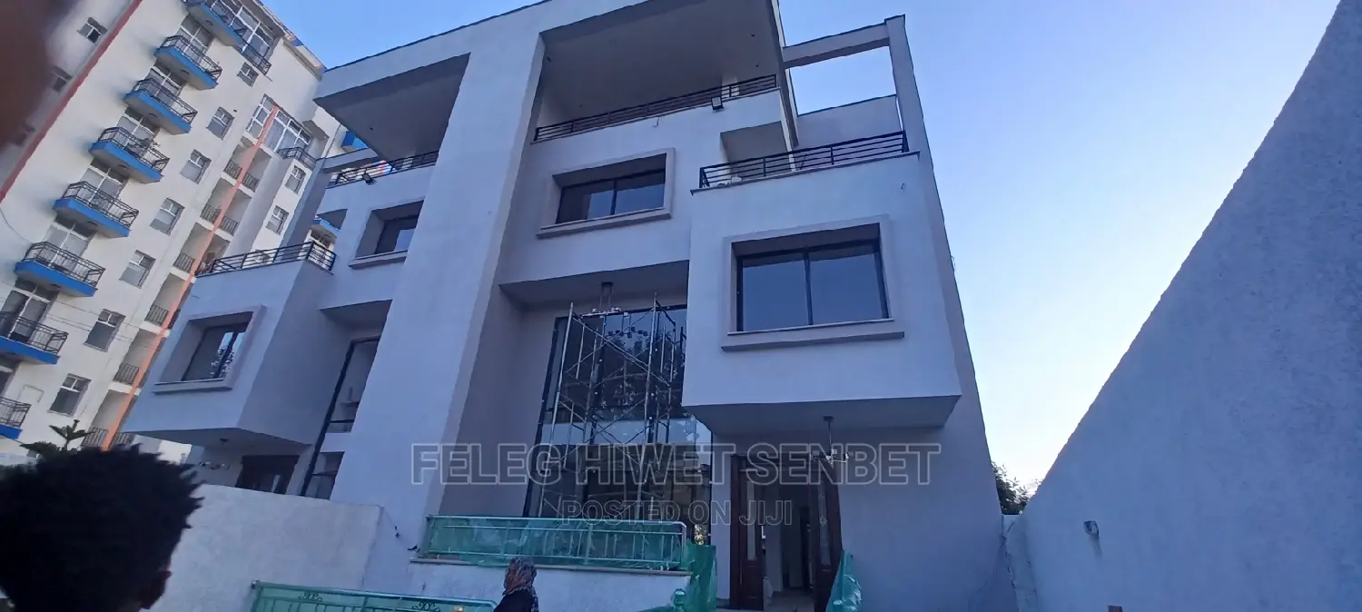 6bdrm House in አአ, Bole for sale