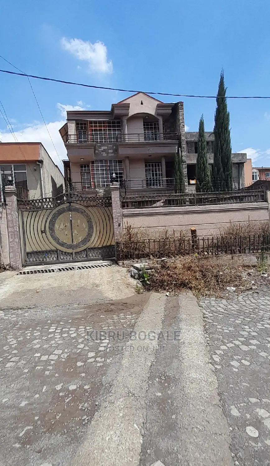7bdrm House in Ayat, Bole for Sale