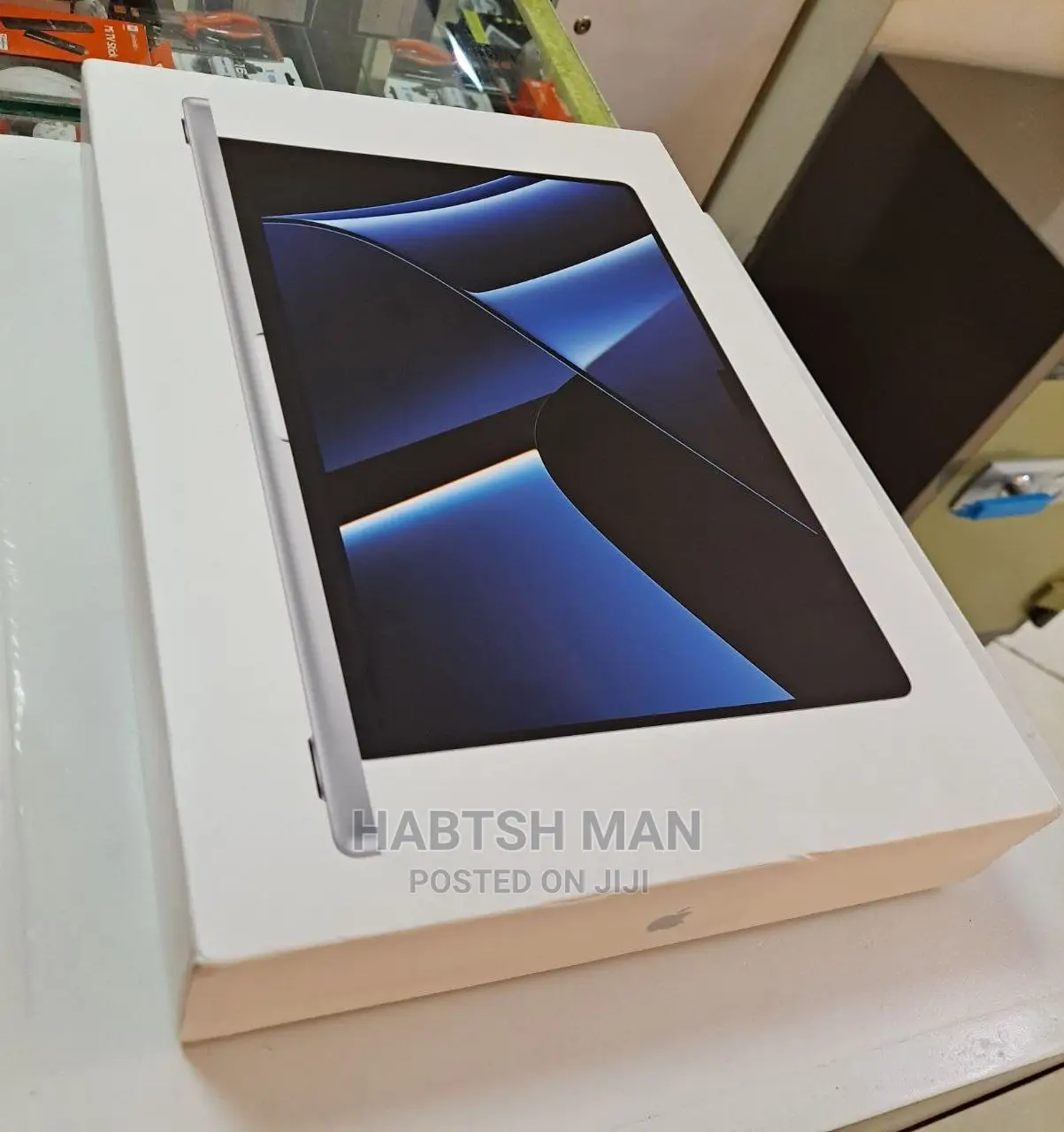 New Laptop Apple MacBook 16GB SSD 512GB