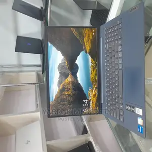 New Laptop Lenovo 8GB Intel Core I5 SSD 512GB