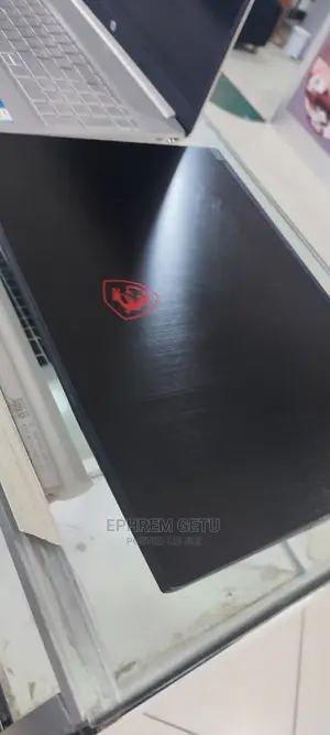 New Laptop Dell Inspiron 15 8GB Intel Core I5 HDD+SSD 512GB