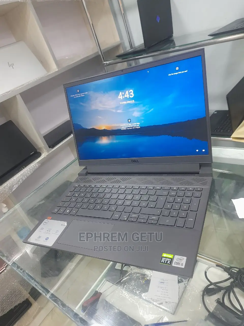 New Laptop Dell Inspiron 15 8GB Intel Core I5 HDD+SSD 512GB