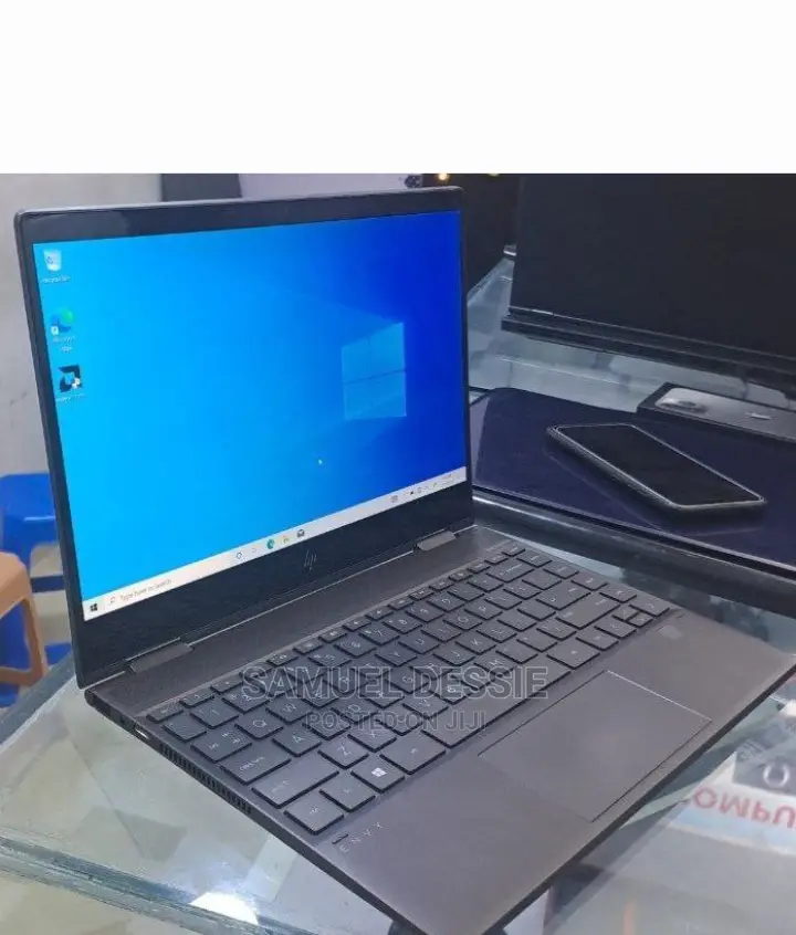 New Laptop HP 8GB AMD Ryzen 5 SSD 512GB