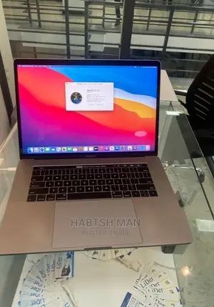 New Laptop Apple MacBook Pro 2017 16GB Intel Core I7 SSD 512GB