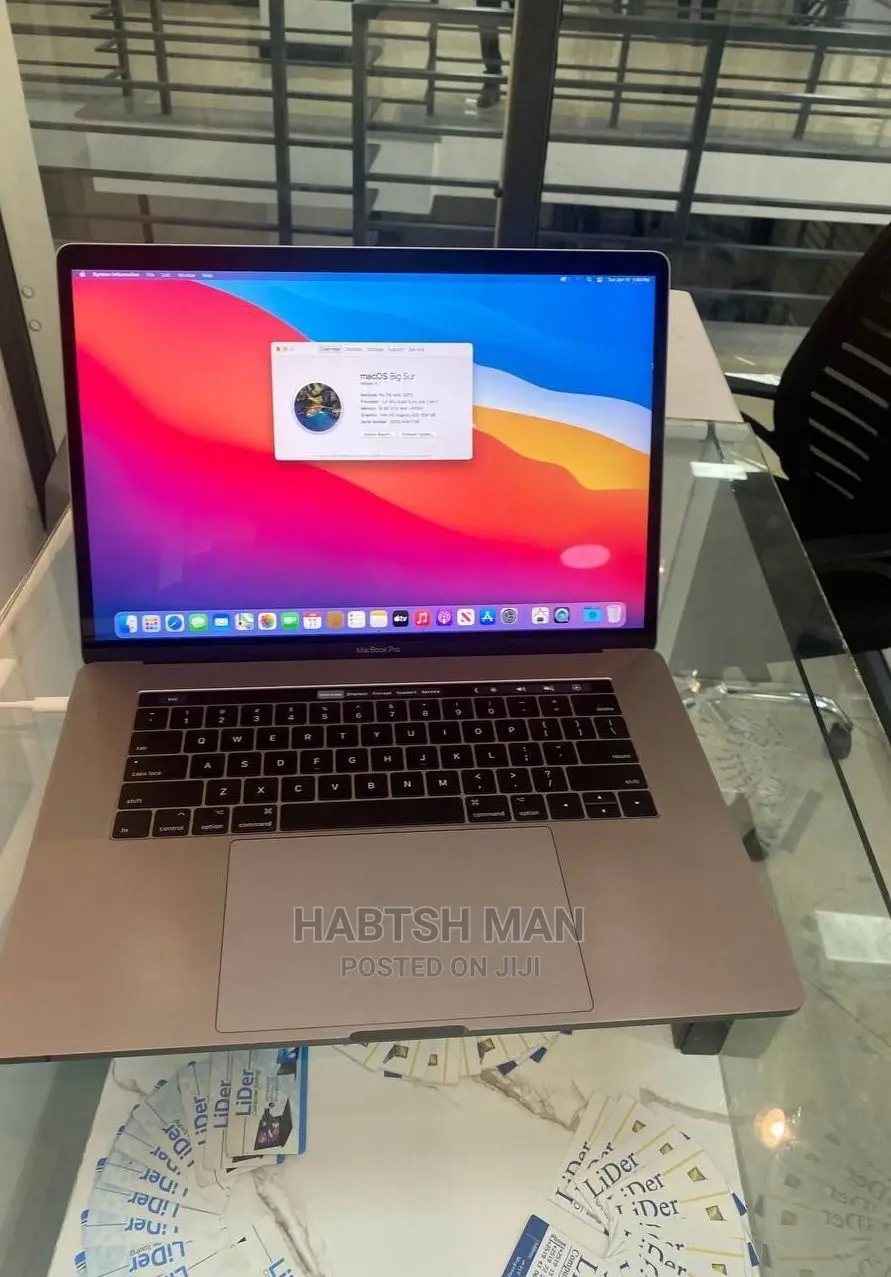 New Laptop Apple MacBook Pro 2017 16GB Intel Core I7 SSD 512GB