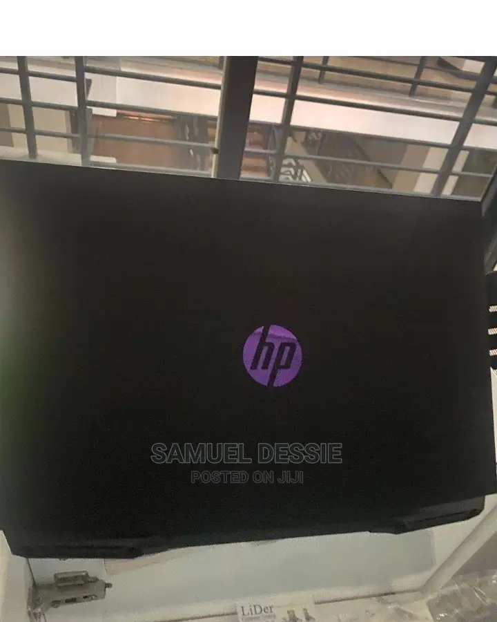 New Laptop HP Pavilion 15 8GB Intel Core I5 SSD 256GB