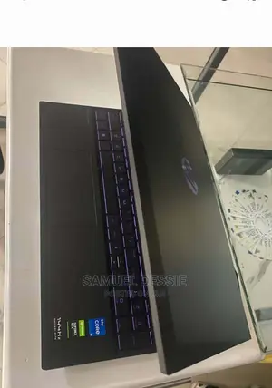 New Laptop HP Pavilion 15 8GB Intel Core I5 SSD 256GB