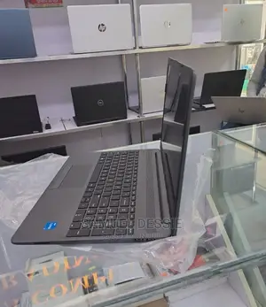 New Laptop HP Stream Notebook 8GB Intel Core I3 HDD 1T