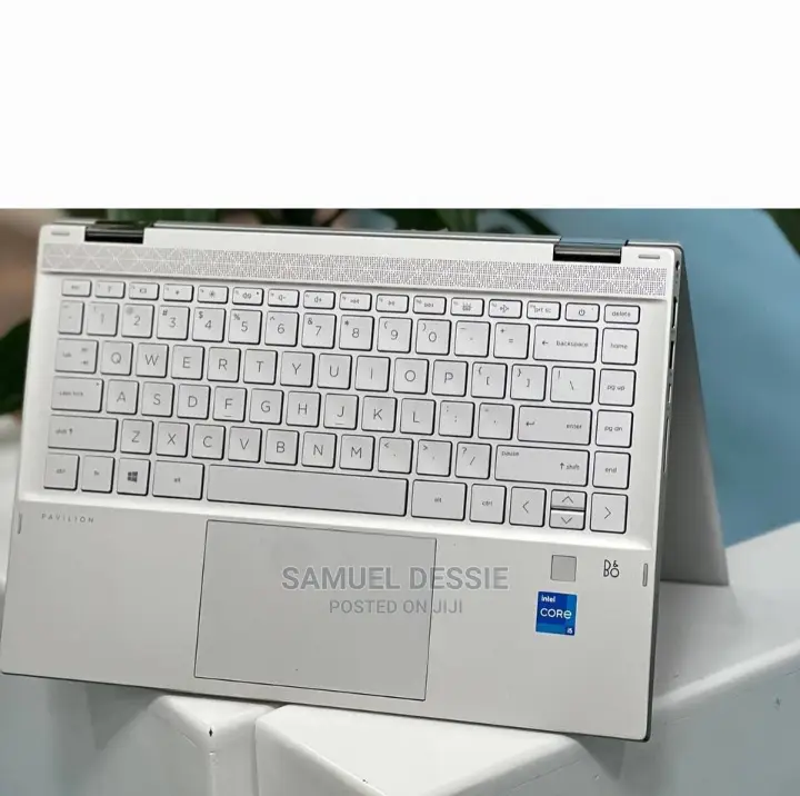 New Laptop HP Pavilion 13 X360 8GB Intel Core I5 SSD 512GB