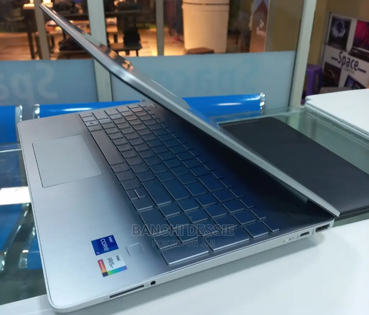 New Laptop HP Stream Notebook 8GB Intel Core I7 SSD 512GB