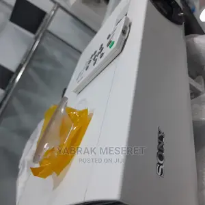 Photo - Quality Sony Dx102 Projector