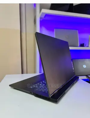 New Laptop Lenovo Legion Y740 24GB Intel Core I7 SSD 512GB