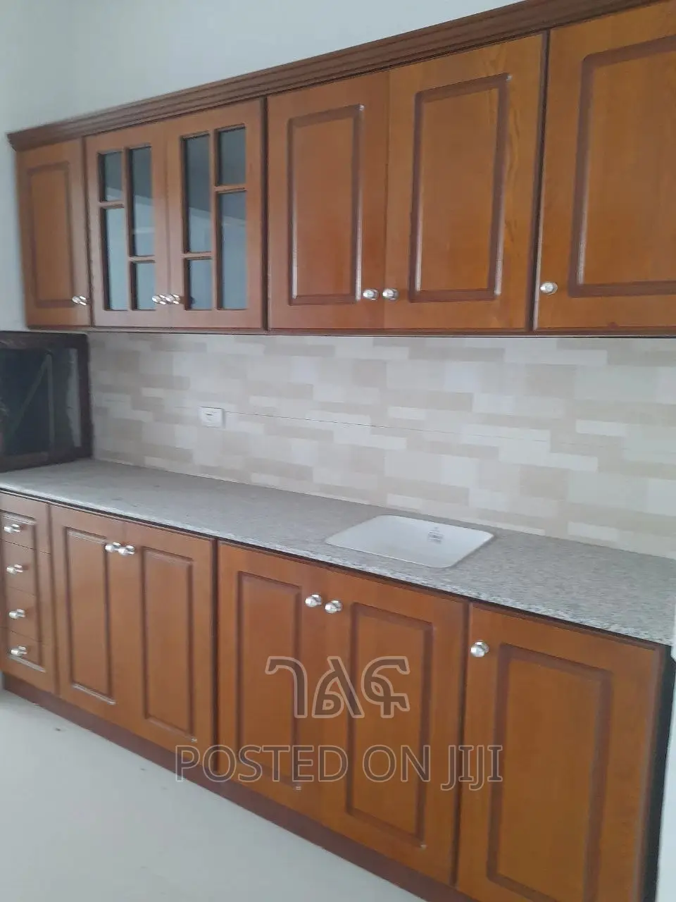 3bdrm Apartment in ኖህ, Bole for Sale