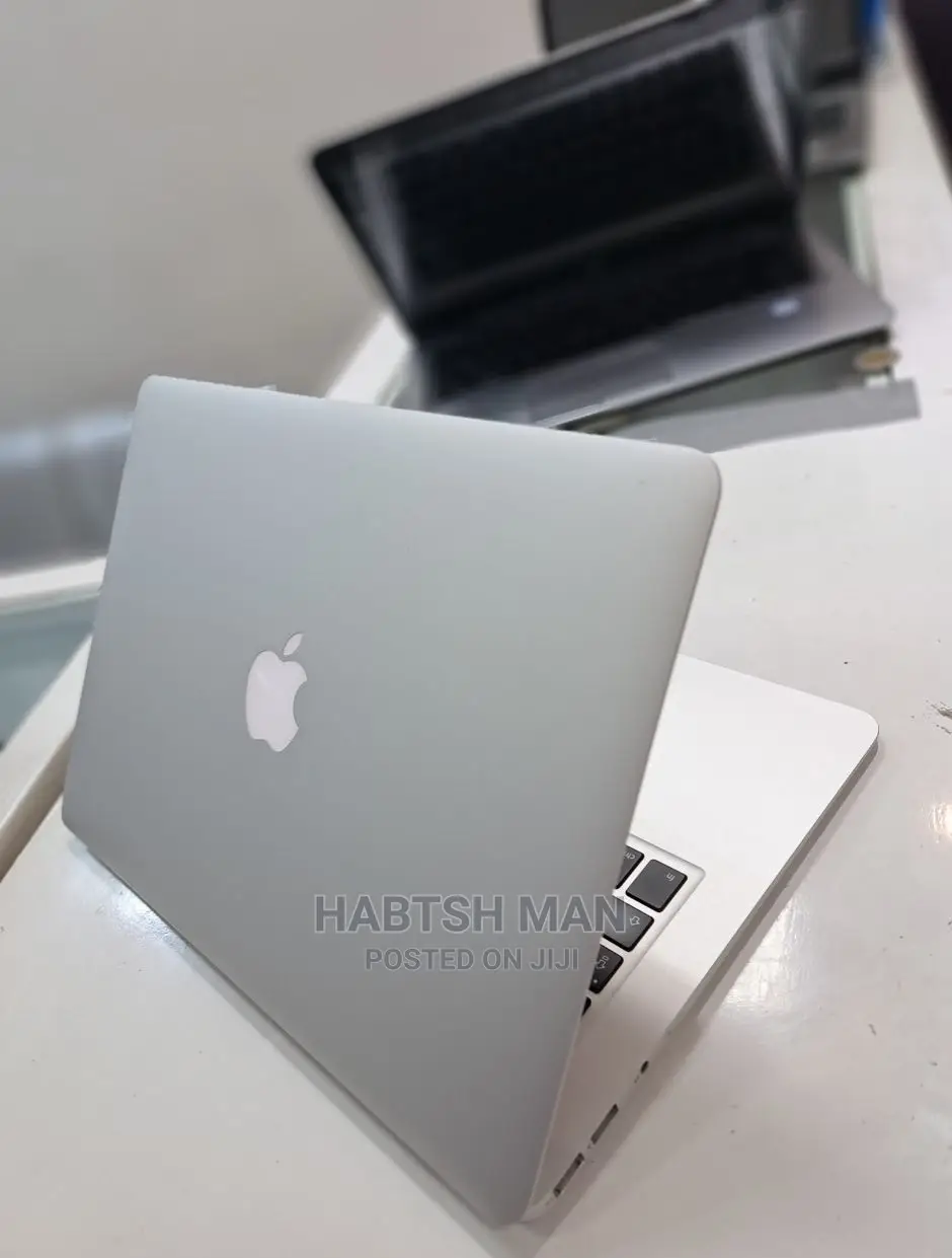 New Laptop Apple MacBook 2011 4GB SSD 128GB