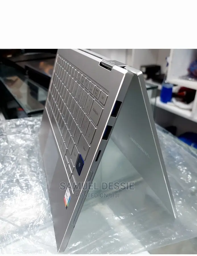 New Laptop Samsung Galaxy Book 2 16GB Intel Core I7 SSD 512GB