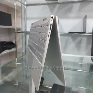 New Laptop HP Envy X360 8GB Intel Core I7 SSD 512GB