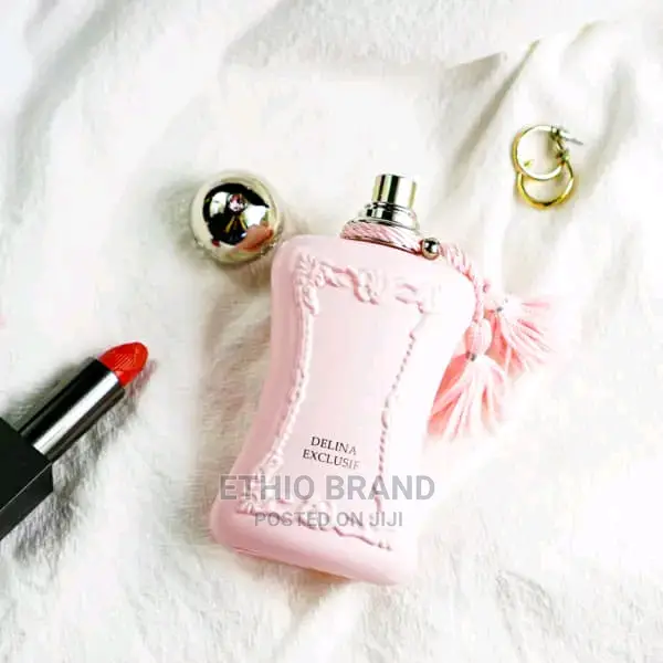 Delina Wow Different From Others