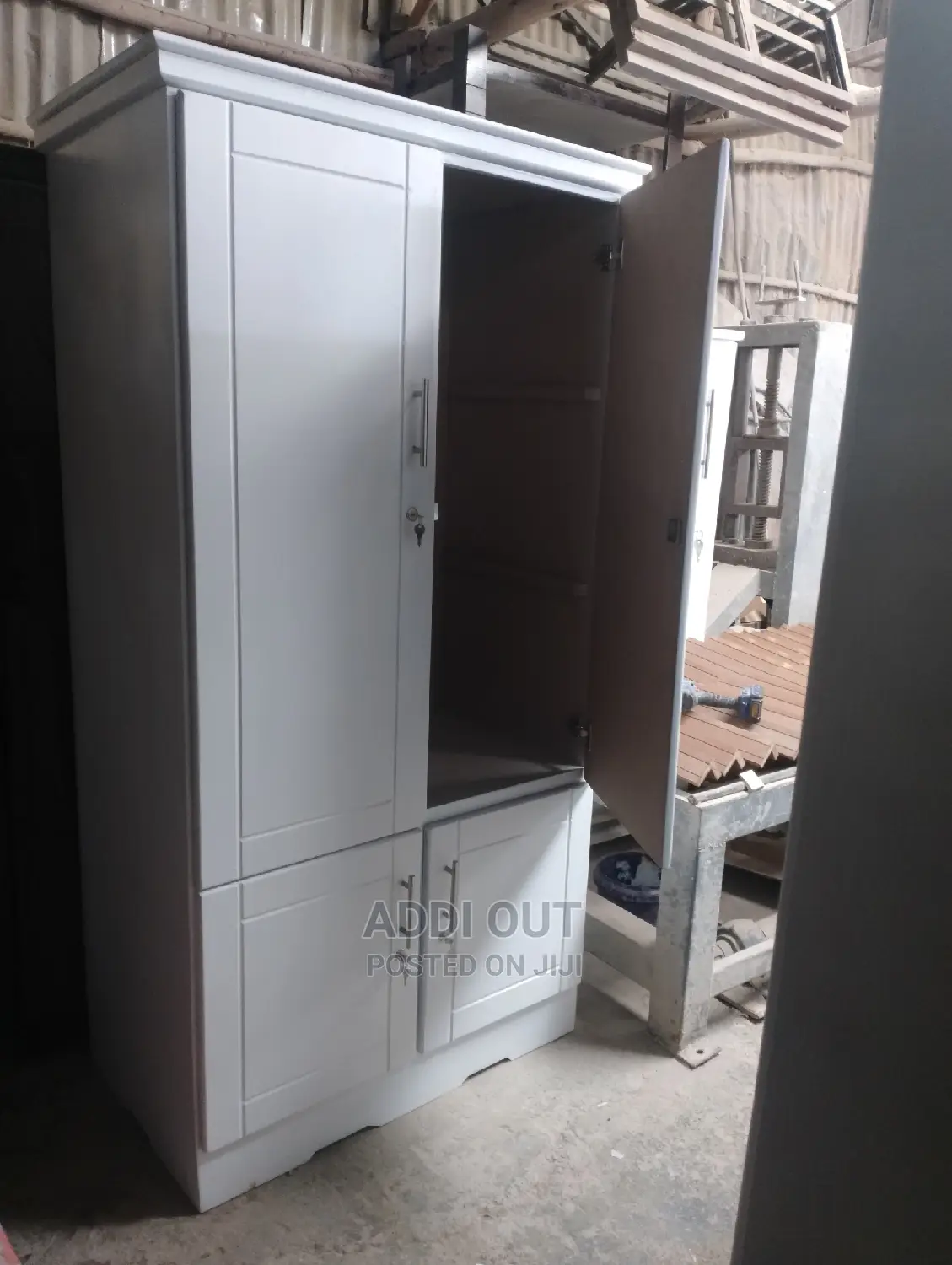 1.00ሳ.ሜ ቁምሳጣን/Cupboard